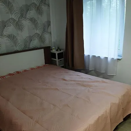 Jb2 Grmovine Apartment Risika